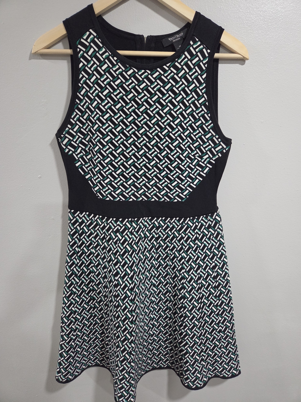 White House Black Market Black & White Textured Fit-and-Flare Mini Dress - Picture 3 of 10